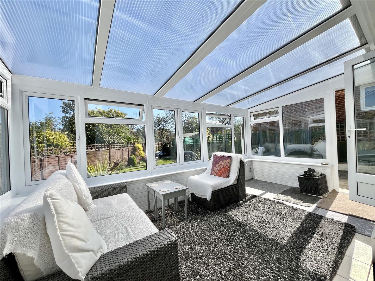 Meadow Way, Fairlight